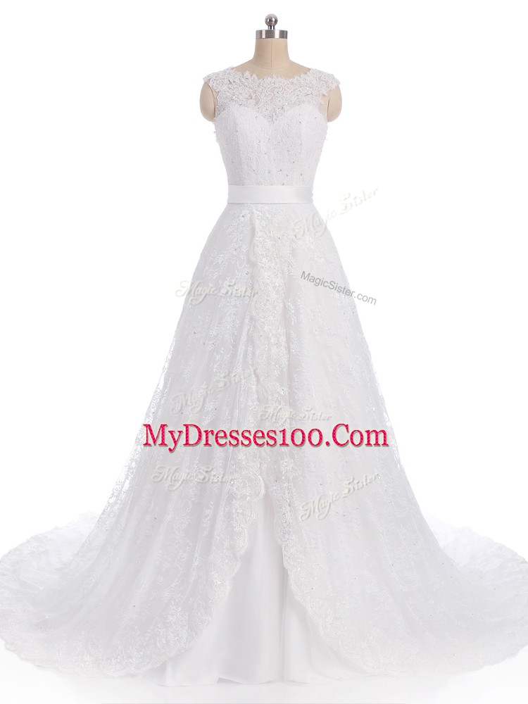 White Scalloped Neckline Lace Wedding Dress Sleeveless Clasp Handle