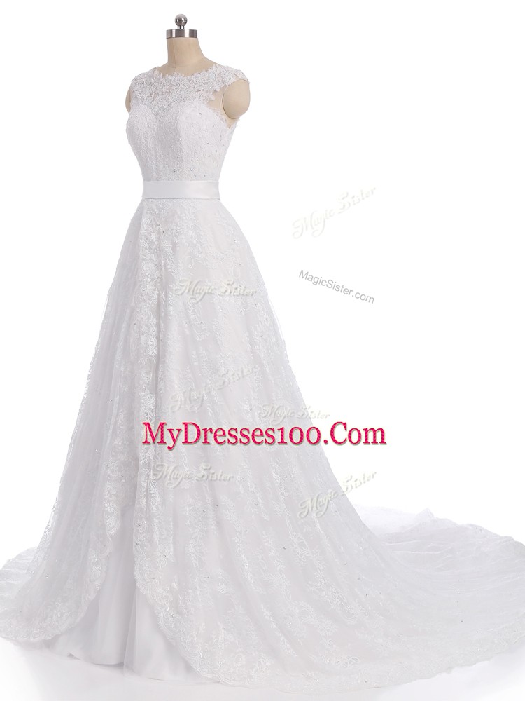 White Scalloped Neckline Lace Wedding Dress Sleeveless Clasp Handle