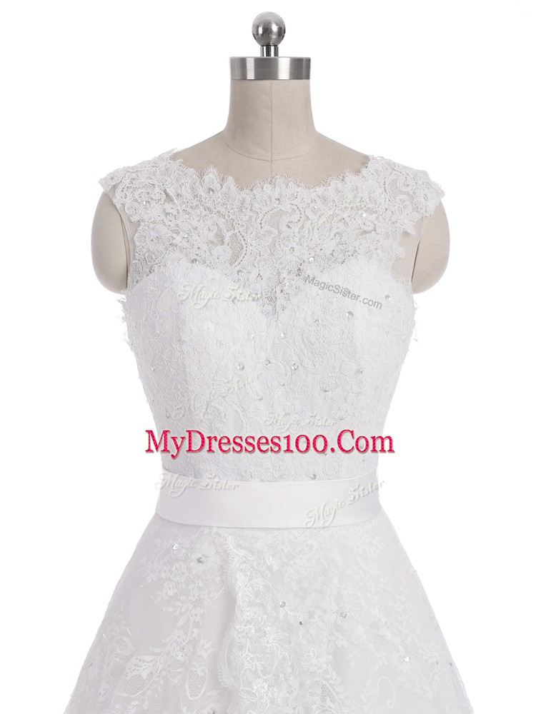White Scalloped Neckline Lace Wedding Dress Sleeveless Clasp Handle