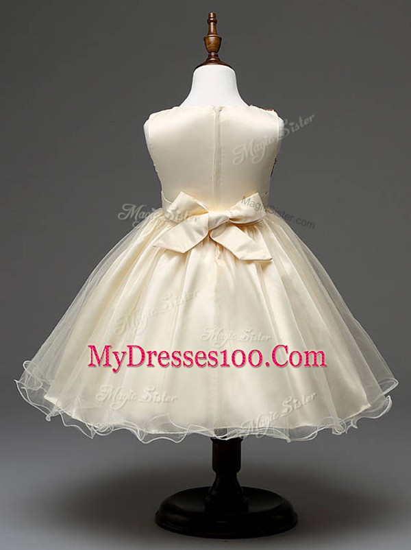 Scoop Sleeveless Child Pageant Dress Knee Length Sequins and Bowknot Champagne Organza