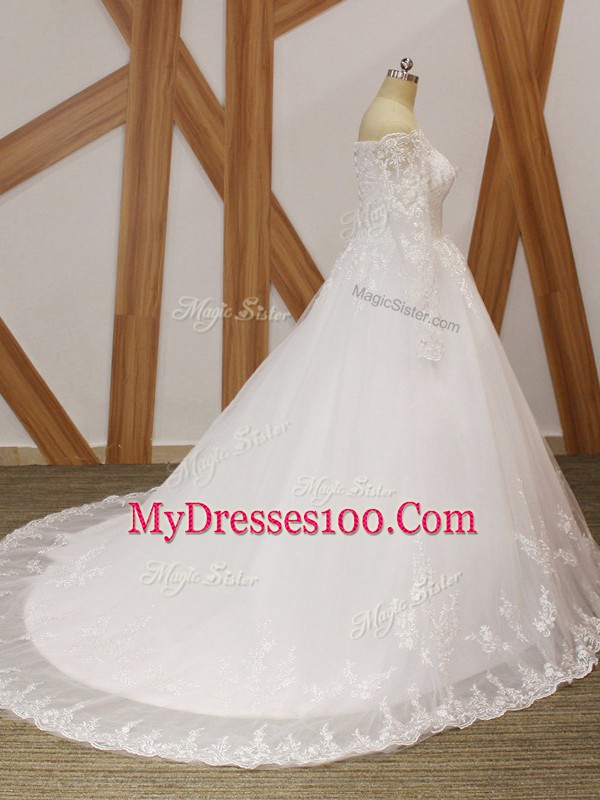Stylish White Long Sleeves Beading and Appliques Lace Up Bridal Gown