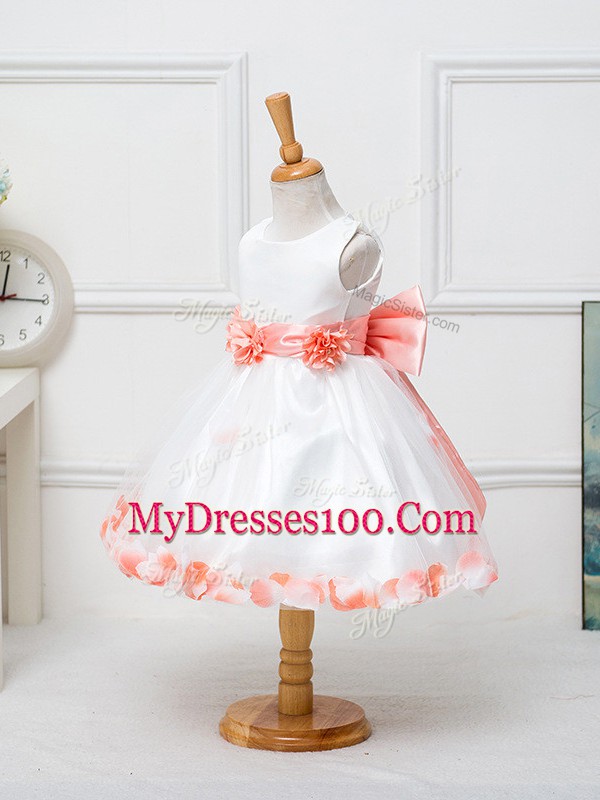 Beauteous White Tulle Zipper Scoop Sleeveless Knee Length Flower Girl Dresses for Less Appliques and Bowknot and Hand Made Flower