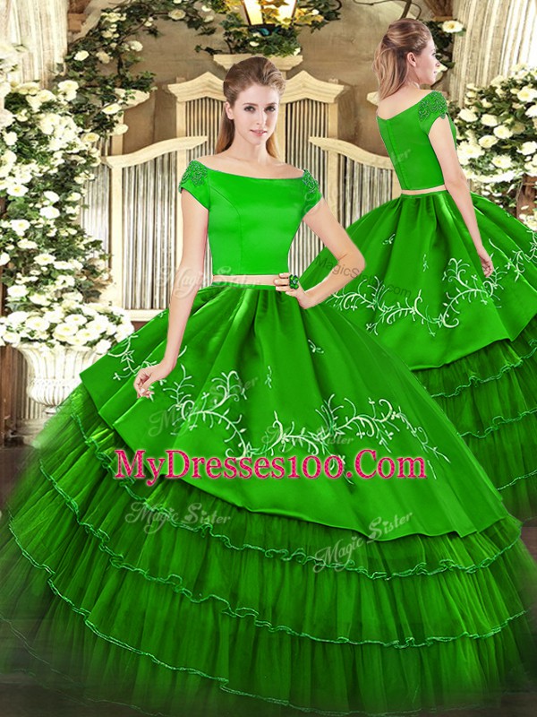 Custom Designed Floor Length Two Pieces Short Sleeves Green Quince Ball Gowns Zipper