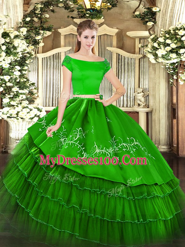 Custom Designed Floor Length Two Pieces Short Sleeves Green Quince Ball Gowns Zipper