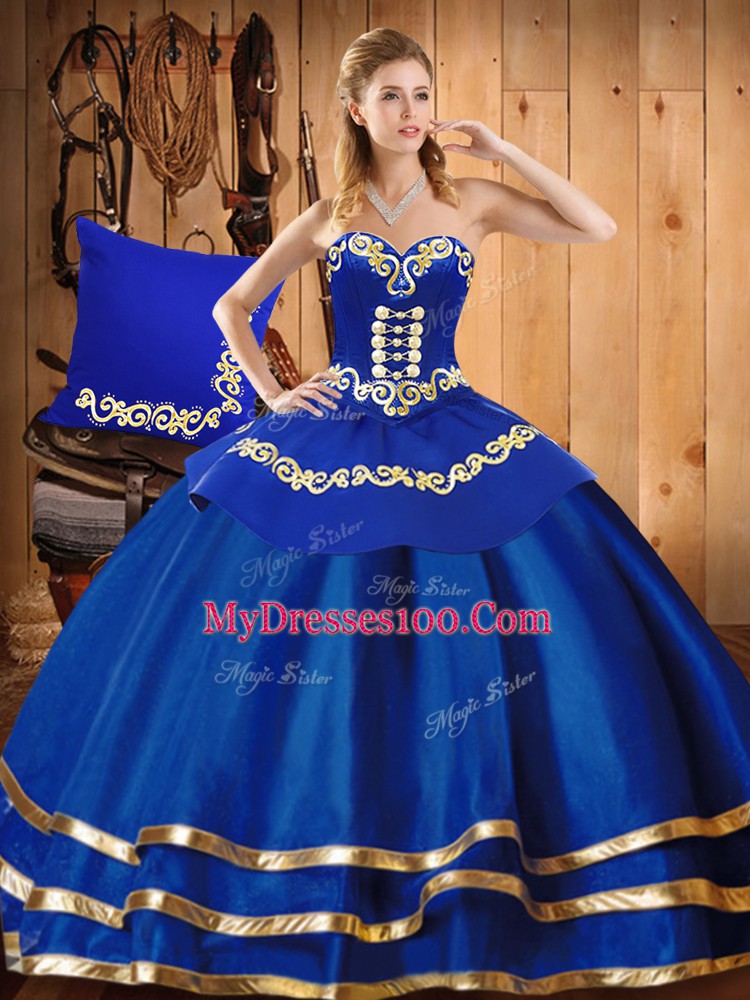Lovely Sleeveless Embroidery Lace Up 15th Birthday Dress
