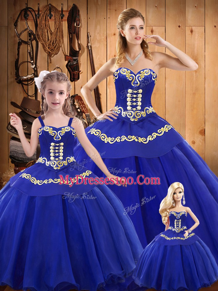 Sweetheart Sleeveless Tulle Quinceanera Gowns Embroidery Lace Up