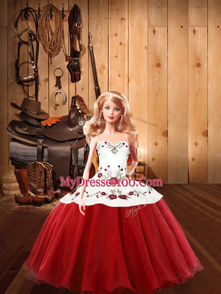 Wine Red Ball Gowns Satin and Tulle Halter Top Sleeveless Embroidery Floor Length Lace Up Quinceanera Gowns