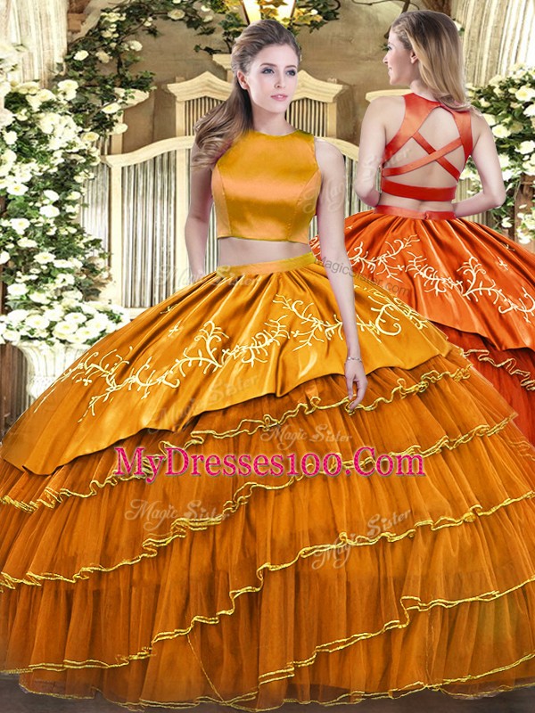 Graceful High-neck Sleeveless Tulle Quinceanera Gowns Ruffled Layers Criss Cross