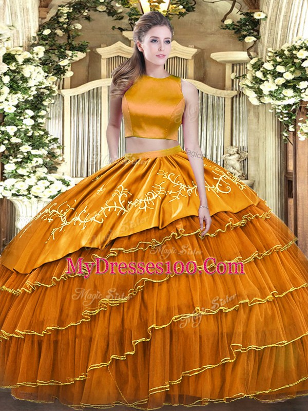 Graceful High-neck Sleeveless Tulle Quinceanera Gowns Ruffled Layers Criss Cross