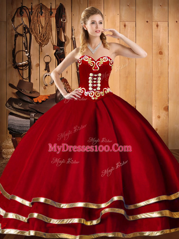 Deluxe Red Sleeveless Floor Length Embroidery Lace Up Quinceanera Gowns