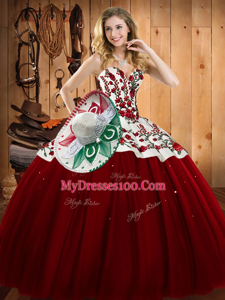 Sweetheart Sleeveless Satin and Tulle Quinceanera Dress Embroidery Lace Up