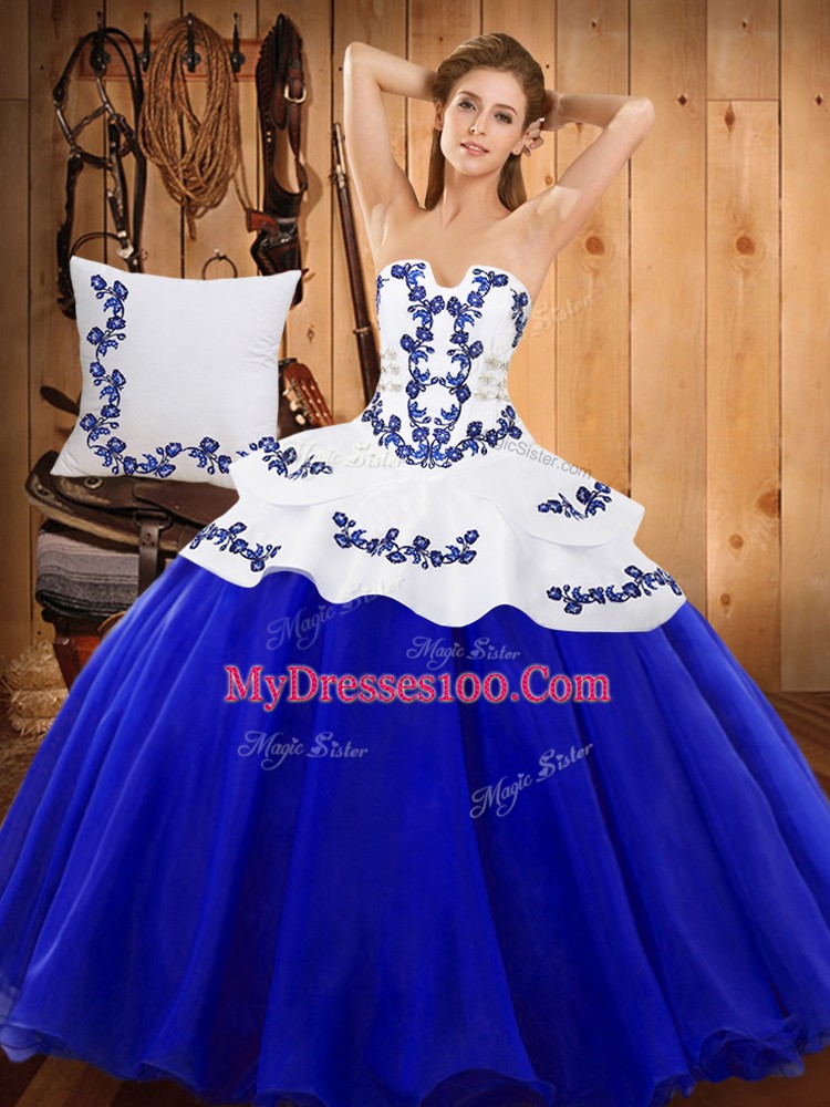 Royal Blue Ball Gowns Embroidery Quinceanera Gown Lace Up Tulle Sleeveless Floor Length
