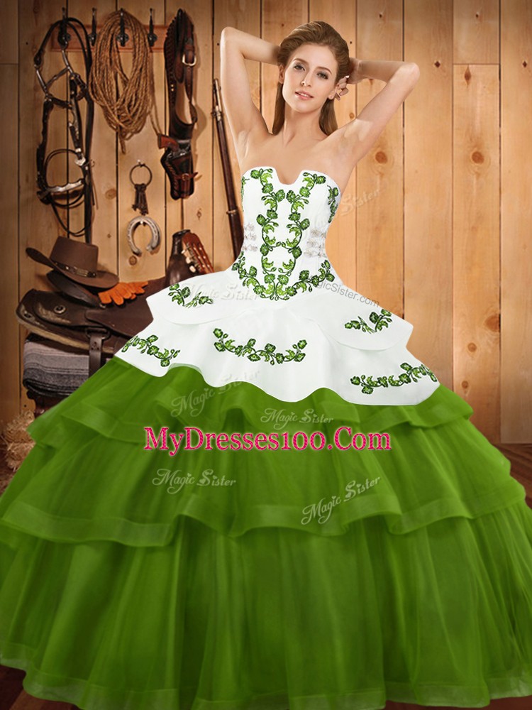 Vintage Ball Gowns Sleeveless Olive Green Quince Ball Gowns Sweep Train Lace Up