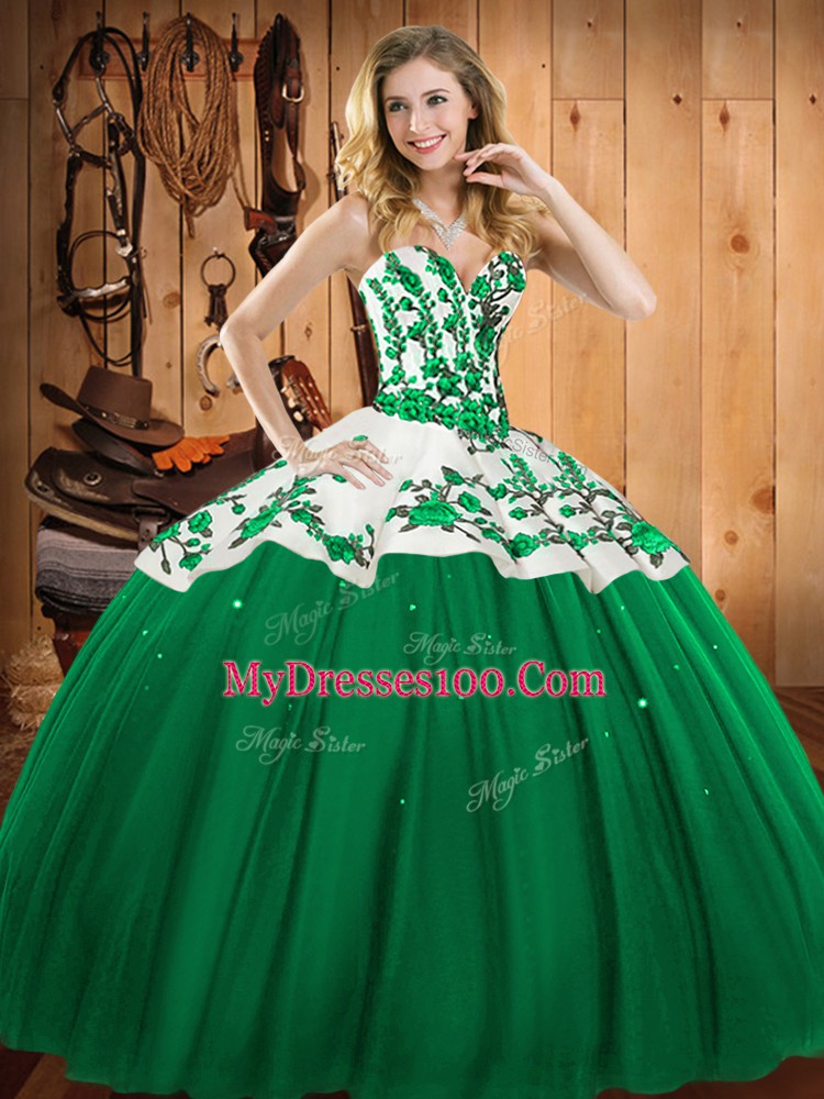 Stunning Sweetheart Sleeveless Satin and Tulle 15th Birthday Dress Embroidery Lace Up