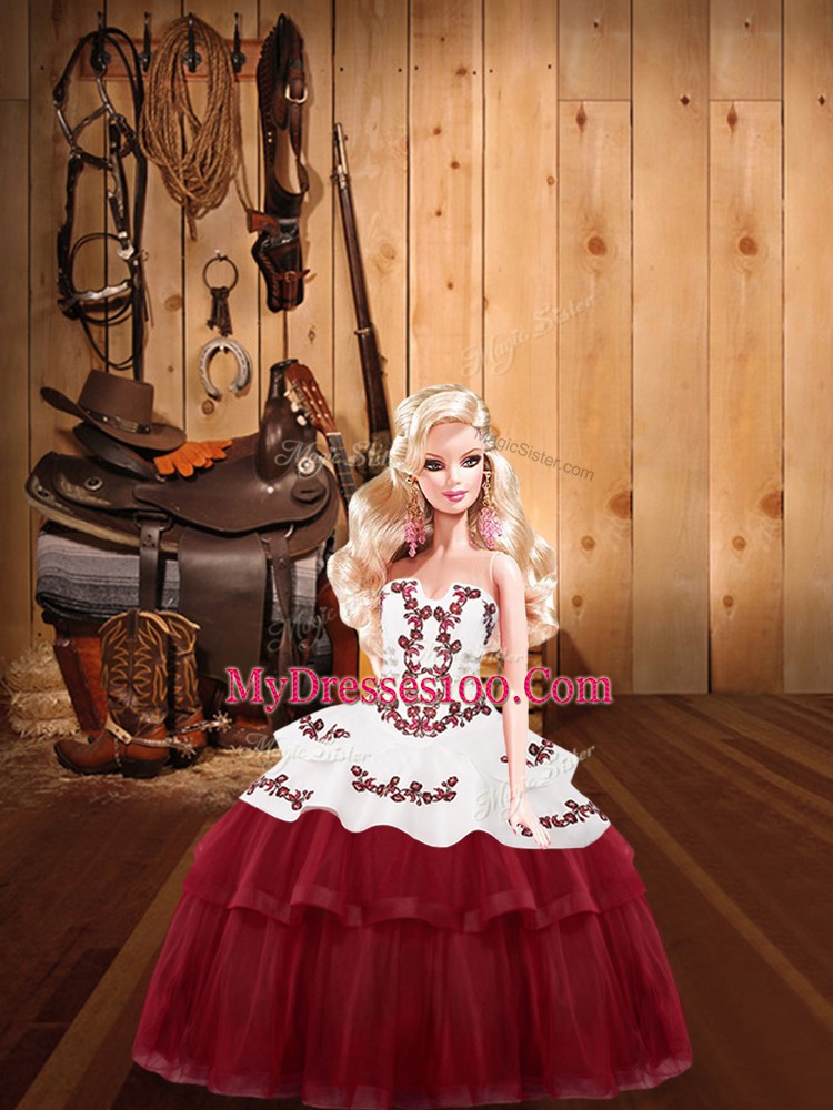 Cute Wine Red Ball Gowns Organza Strapless Sleeveless Embroidery Lace Up Quinceanera Gowns Sweep Train