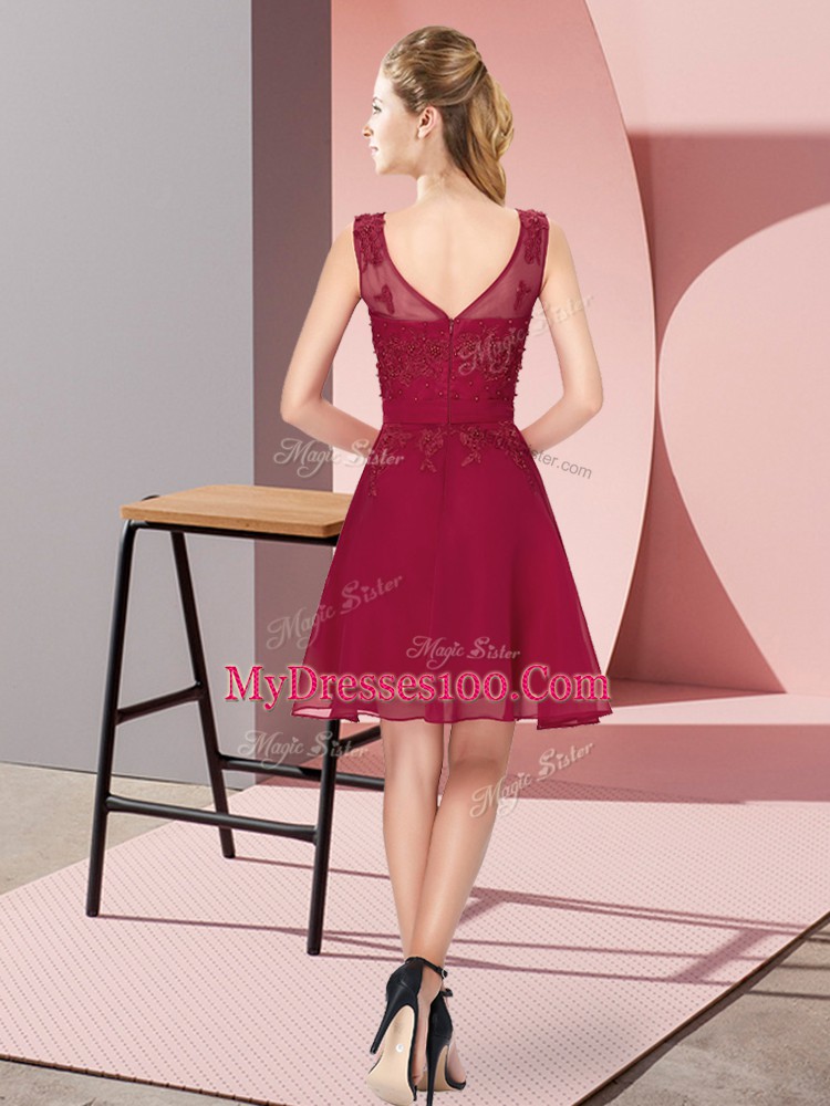 Sleeveless Zipper Knee Length Appliques Court Dresses for Sweet 16