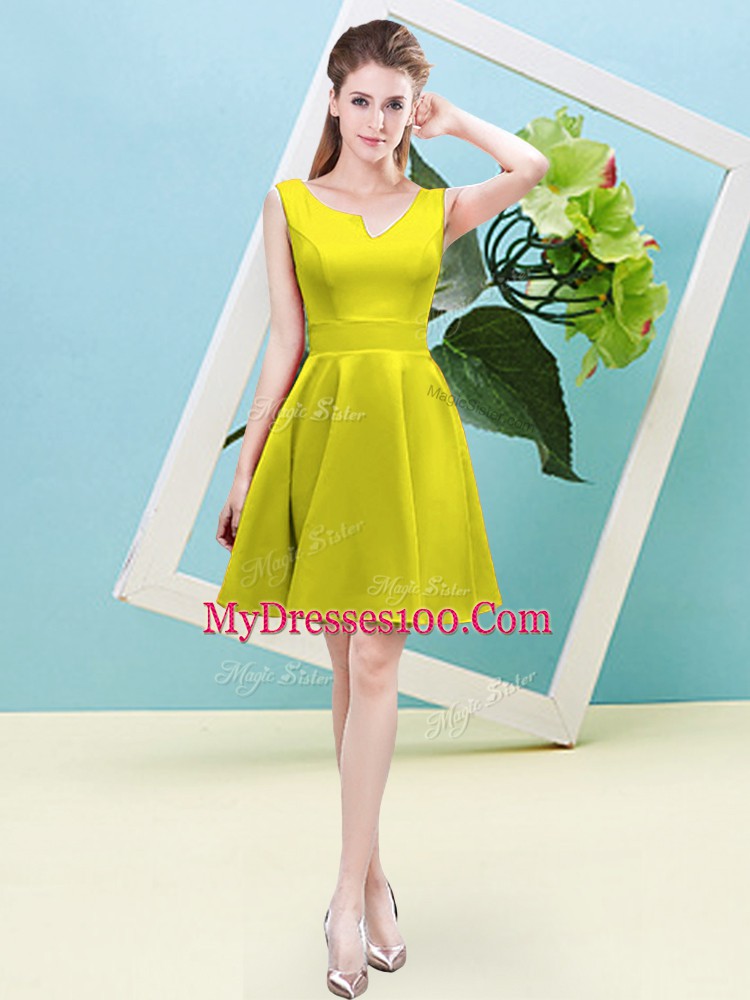 Beautiful Sleeveless Satin Mini Length Zipper Wedding Party Dress in Yellow with Ruching