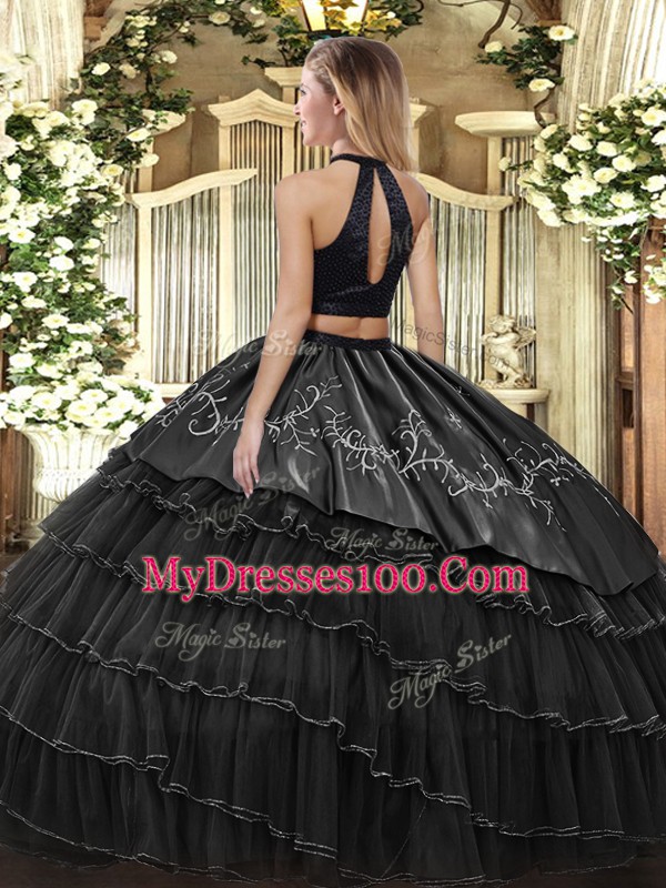 Custom Designed Ball Gowns Vestidos de Quinceanera Olive Green Halter Top Organza Sleeveless Floor Length Backless
