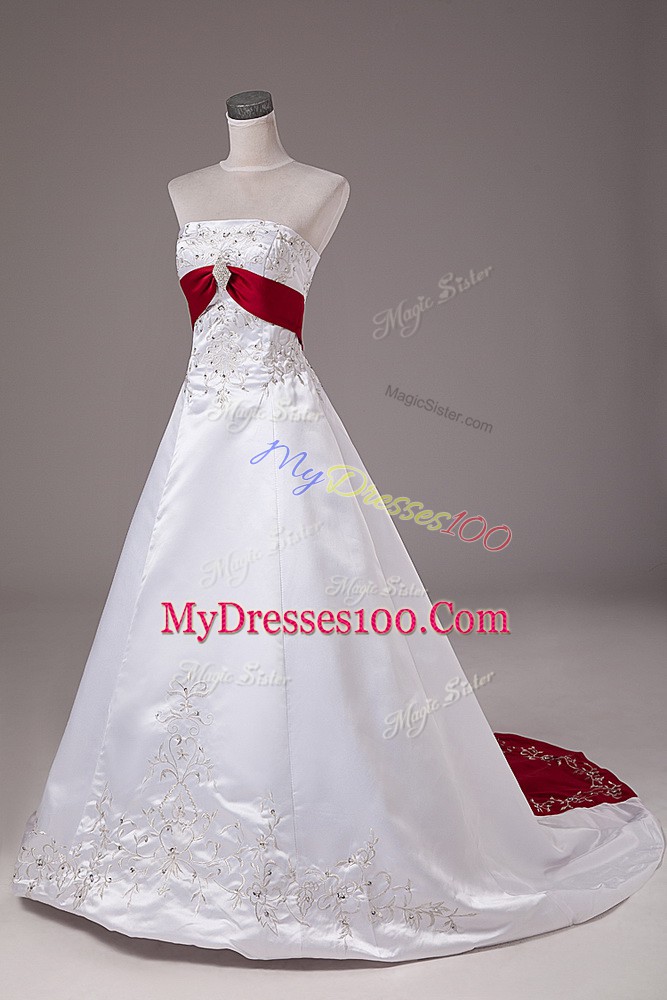 Lace Up Bridal Gown White for Wedding Party with Beading and Embroidery Brush Train