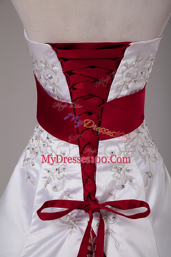 Lace Up Bridal Gown White for Wedding Party with Beading and Embroidery Brush Train