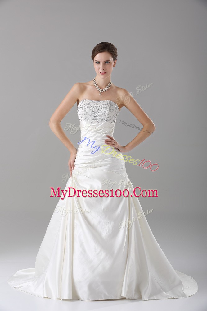 Sleeveless Beading Lace Up Wedding Dresses with White Brush Train