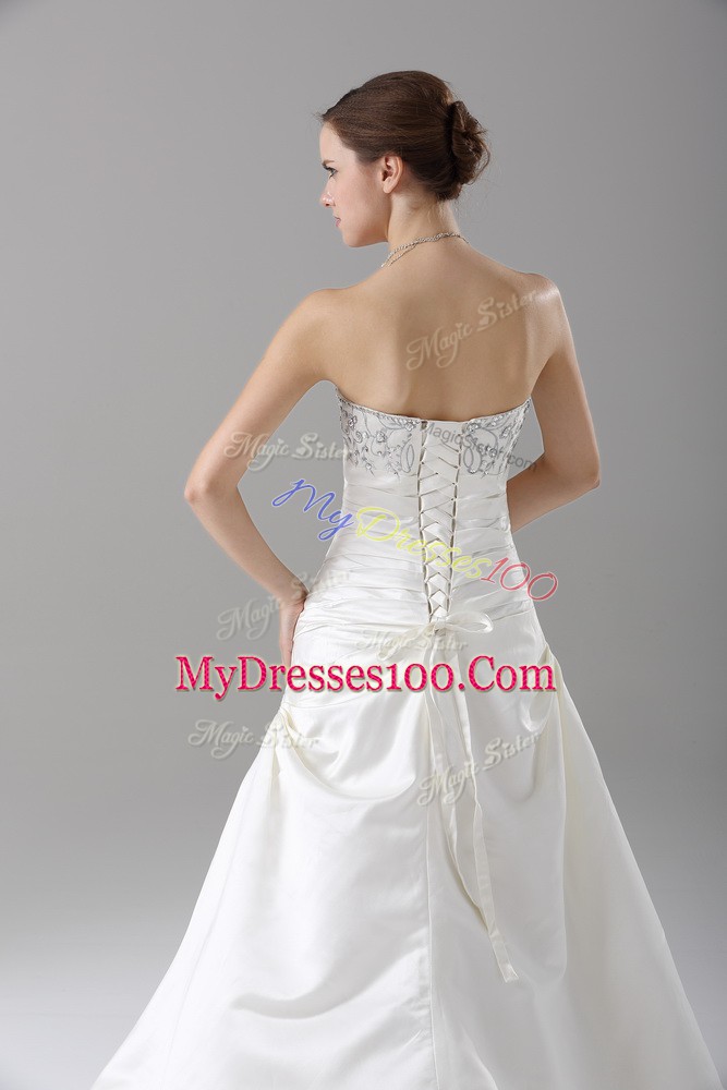 Sleeveless Beading Lace Up Wedding Dresses with White Brush Train