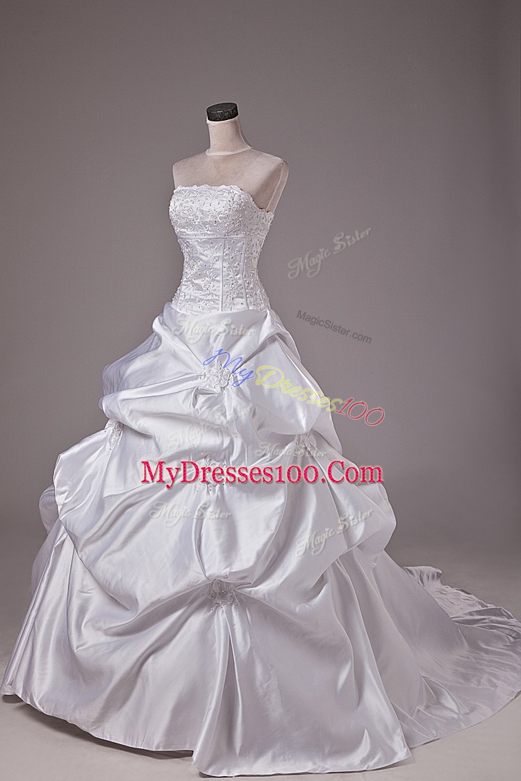 Adorable White Lace Up Wedding Gowns Embroidery and Pick Ups Sleeveless Brush Train