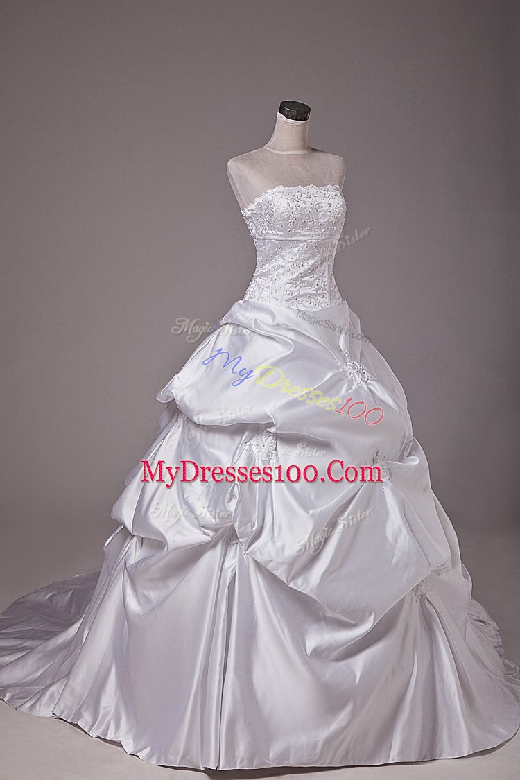 Adorable White Lace Up Wedding Gowns Embroidery and Pick Ups Sleeveless Brush Train