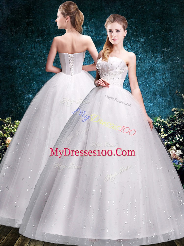 Strapless Sleeveless Tulle Wedding Gowns Appliques Lace Up
