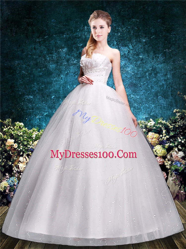 Strapless Sleeveless Tulle Wedding Gowns Appliques Lace Up