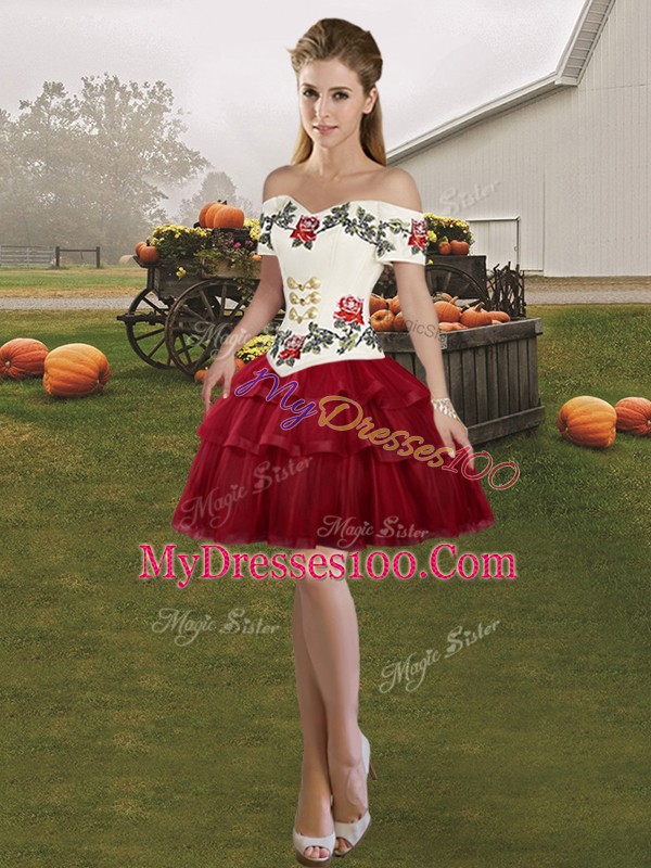 Latest Mini Length Ball Gowns Sleeveless Wine Red Prom Evening Gown Lace Up
