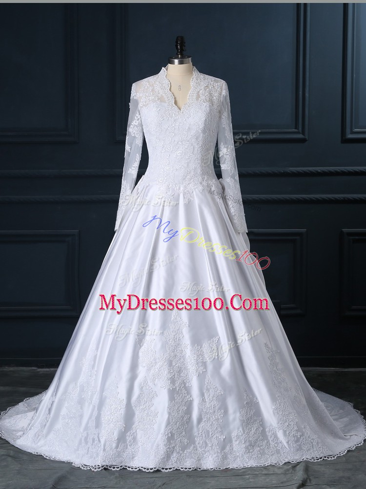 Clasp Handle Wedding Gowns White for Wedding Party with Lace Brush Train