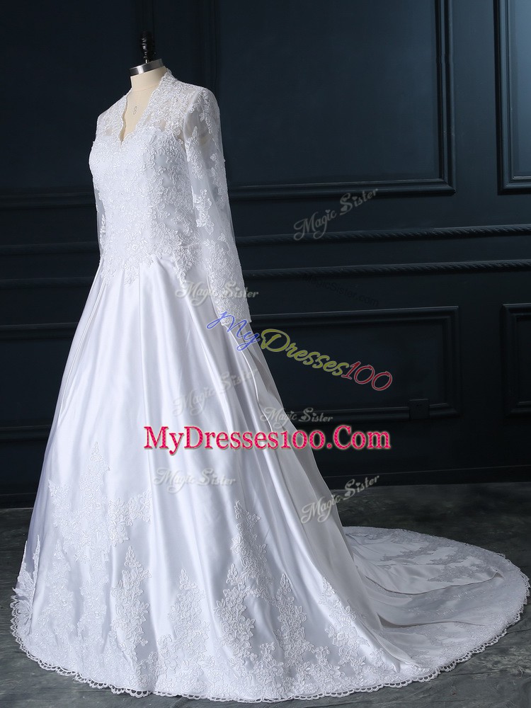 Clasp Handle Wedding Gowns White for Wedding Party with Lace Brush Train