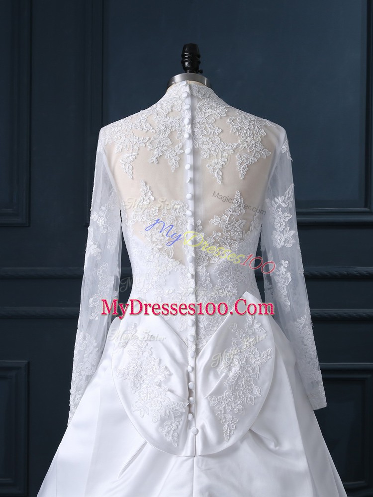 Clasp Handle Wedding Gowns White for Wedding Party with Lace Brush Train
