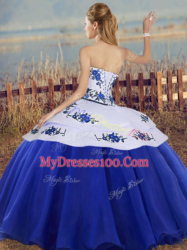 Fabulous Royal Blue Ball Gowns Embroidery 15 Quinceanera Dress Lace Up Tulle Sleeveless Floor Length