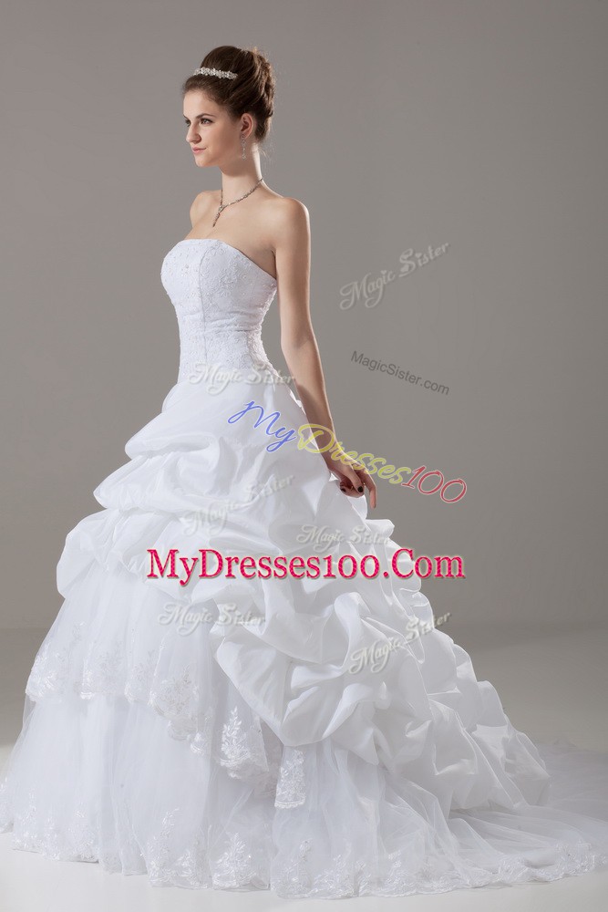 Smart White A-line Taffeta and Tulle Strapless Sleeveless Lace and Pick Ups Lace Up Wedding Gowns Brush Train