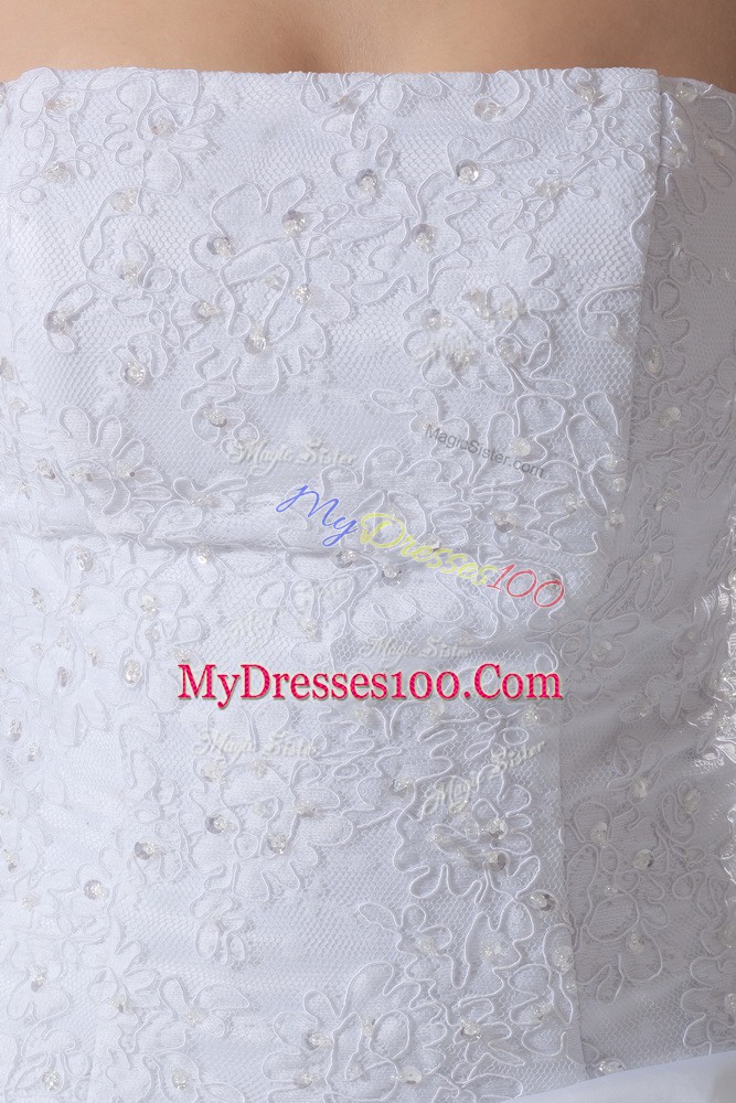Smart White A-line Taffeta and Tulle Strapless Sleeveless Lace and Pick Ups Lace Up Wedding Gowns Brush Train