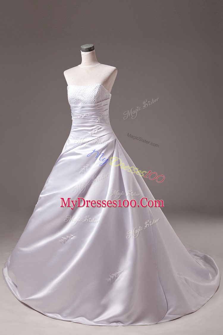 Dazzling White Ball Gowns Beading Bridal Gown Lace Up Taffeta Sleeveless