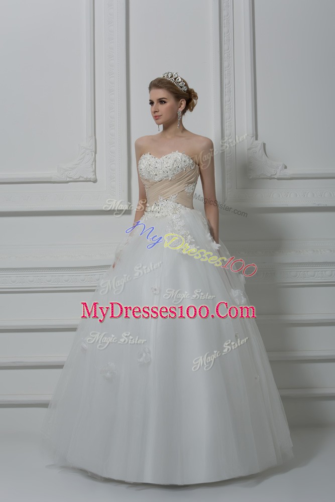 Glamorous Sweetheart Sleeveless Wedding Gown Floor Length Beading and Appliques White Tulle