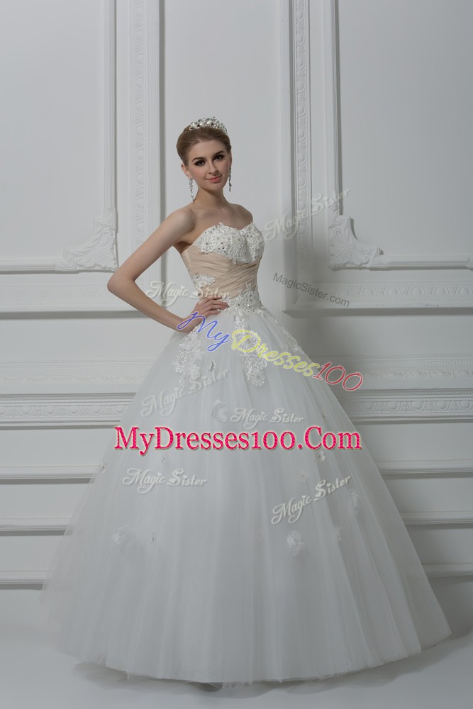 Glamorous Sweetheart Sleeveless Wedding Gown Floor Length Beading and Appliques White Tulle