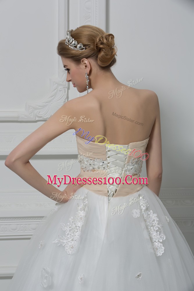 Glamorous Sweetheart Sleeveless Wedding Gown Floor Length Beading and Appliques White Tulle