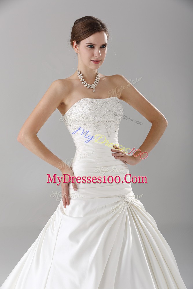 White Sleeveless Taffeta Brush Train Lace Up Bridal Gown for Wedding Party