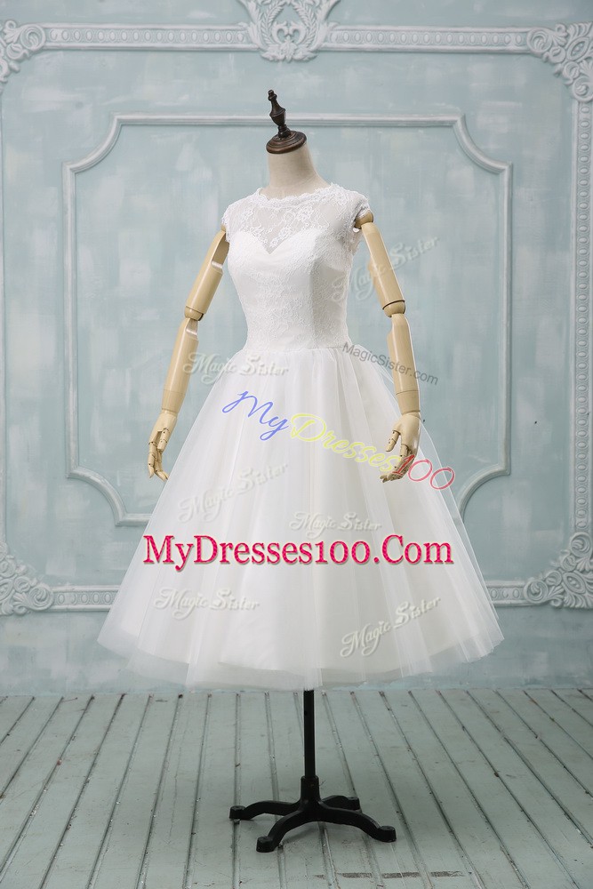 White Clasp Handle Scoop Lace and Sashes ribbons Wedding Dress Tulle Short Sleeves