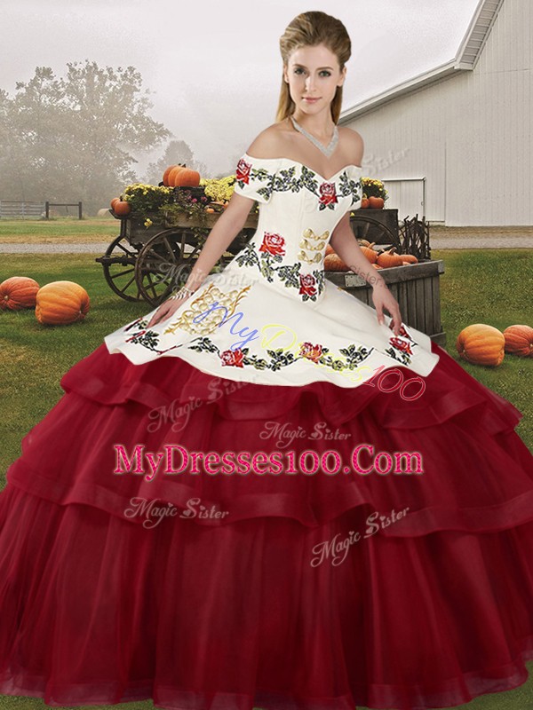 Wine Red Sleeveless Embroidery and Ruffled Layers Lace Up Sweet 16 Dresses