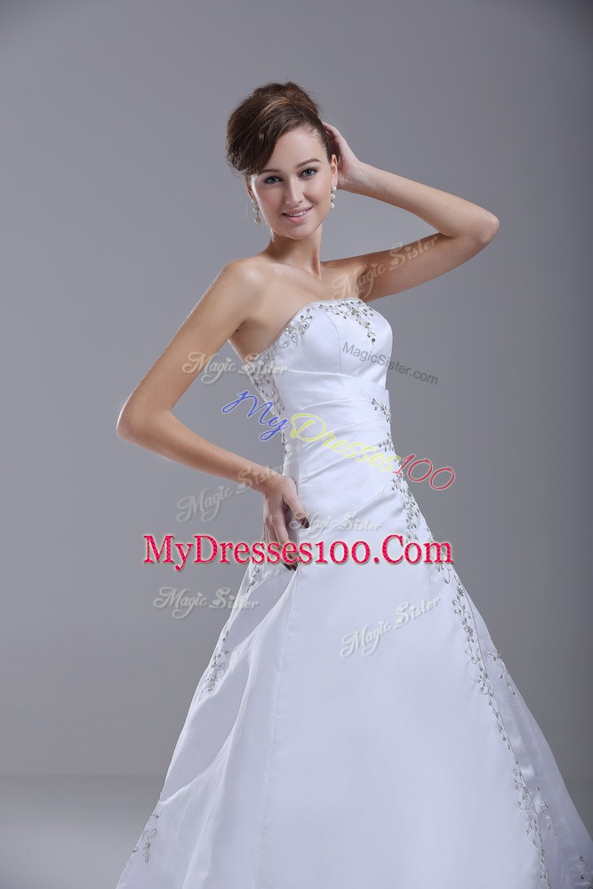 Glorious White Sleeveless Beading Lace Up Wedding Dresses