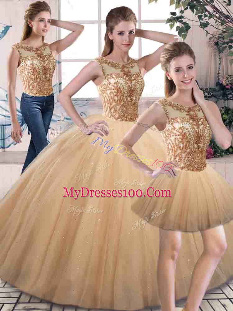 Custom Designed Scoop Sleeveless Vestidos de Quinceanera Floor Length Beading Gold Tulle