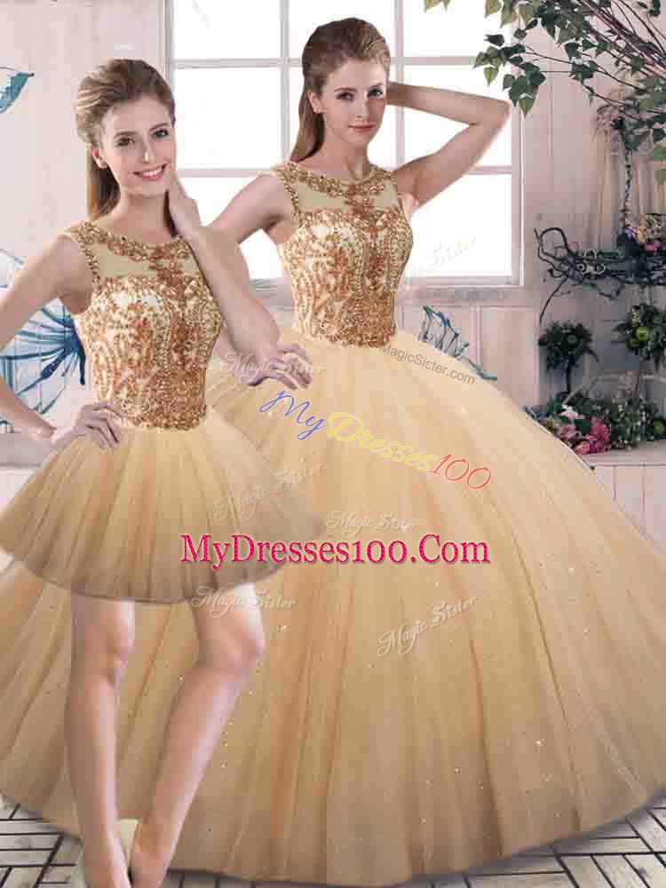 Custom Designed Scoop Sleeveless Vestidos de Quinceanera Floor Length Beading Gold Tulle