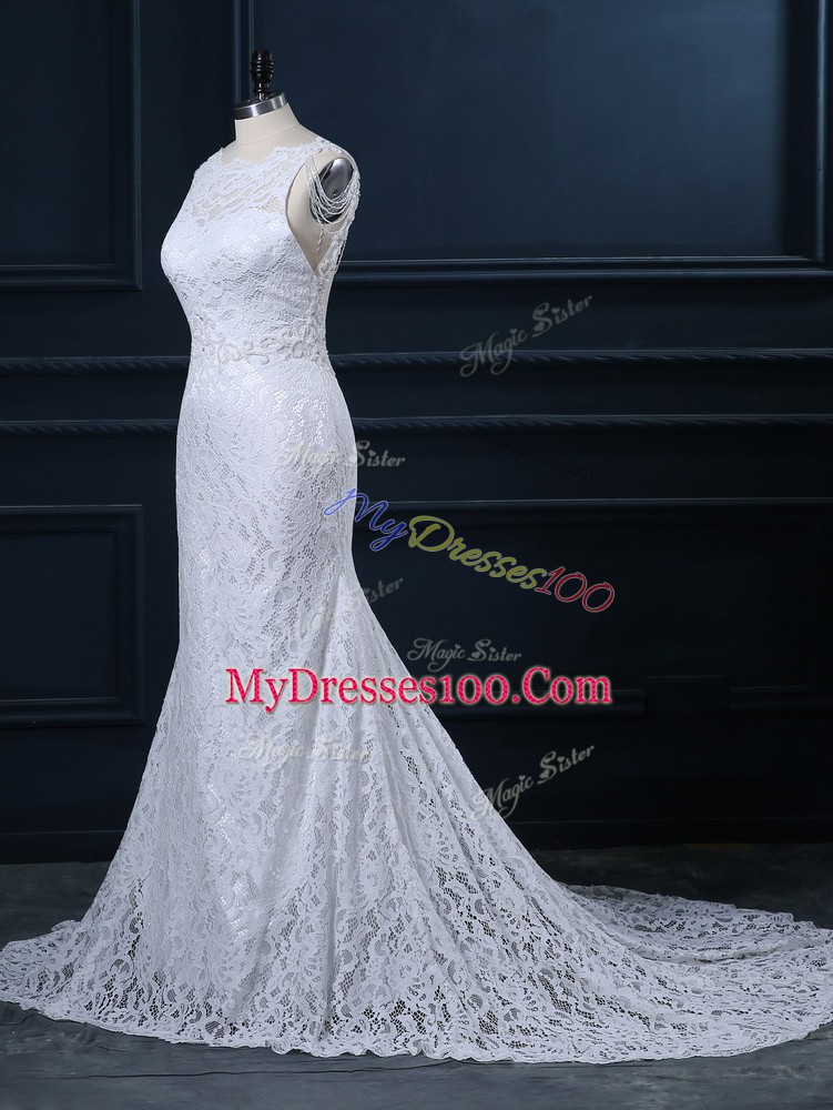 Cheap Sleeveless Lace Backless Wedding Gown with White Brush Train