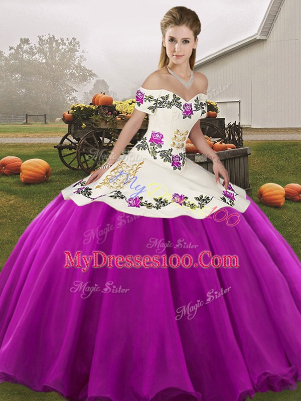 Sleeveless Lace Up Floor Length Embroidery Quince Ball Gowns