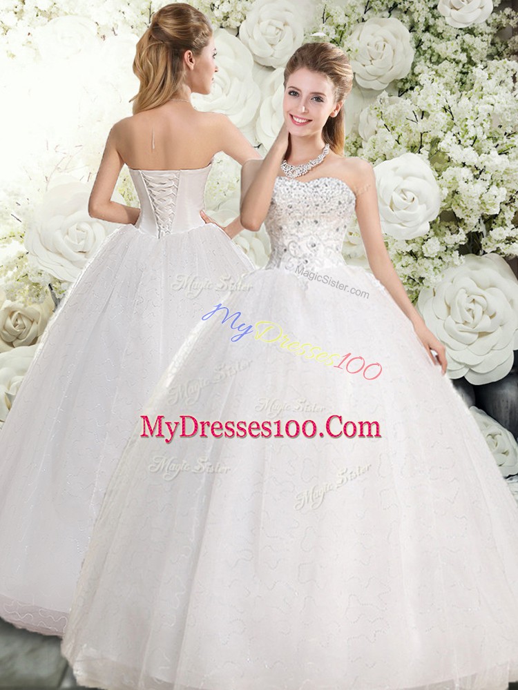 Luxury White Lace Up Sweetheart Beading Wedding Gown Tulle Sleeveless